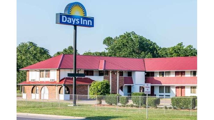 Days Inn by Wyndham Muskogee in Muskogee, Oklahoma, United States