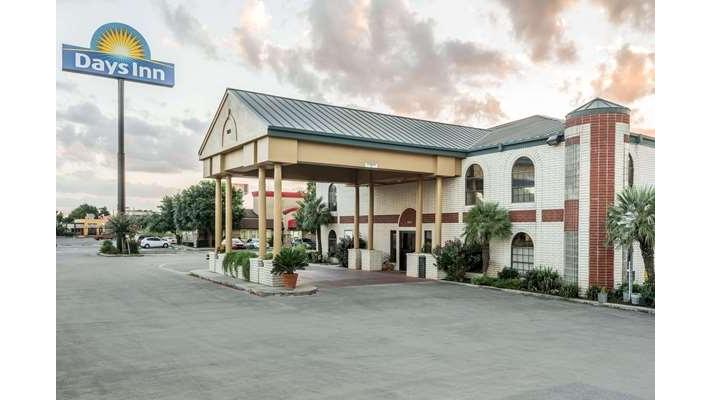 Days Inn by Wyndham New Braunfels in New Braunfels, Texas, United States