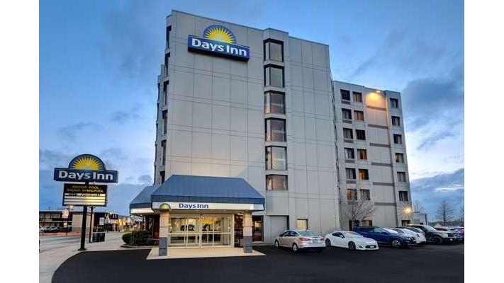 Days Inn by Wyndham Niagara Falls Near The Falls in Niagara Falls, New York, United States