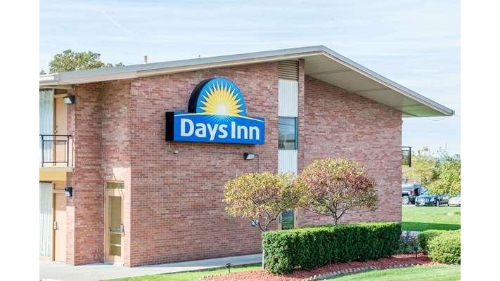 Days Inn by Wyndham Niles in Niles, Ohio, United States