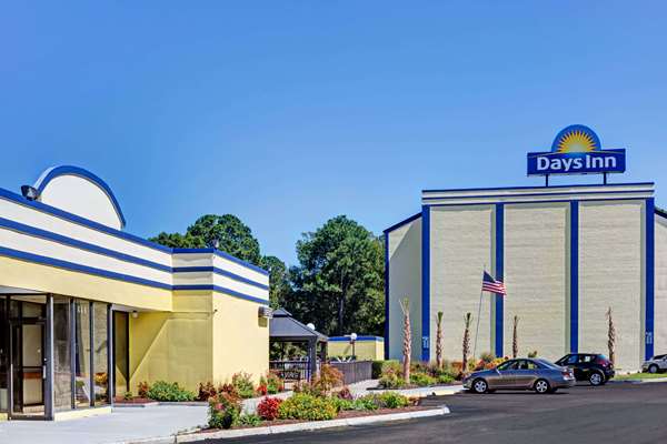 Days Inn by Wyndham Norfolk Military Circle in Norfolk, Virginia, United States