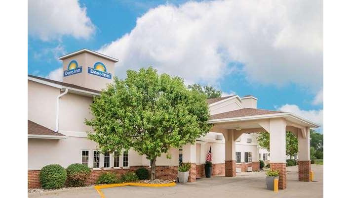 Days Inn by Wyndham Ottumwa in Ottumwa, Iowa, United States