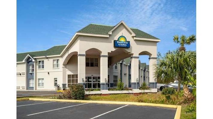 Days Inn by Wyndham Panama City in Panama City, Florida, United States