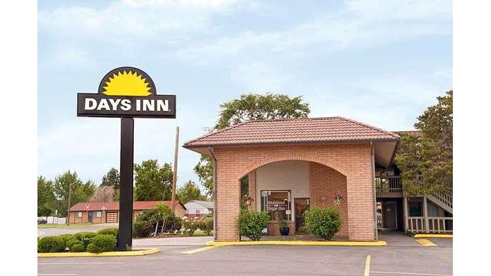 Days Inn by Wyndham Richland in Richland, Washington, United States
