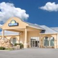 Days Inn by Wyndham Robstown