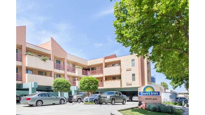 Days Inn by Wyndham San Francisco International Airport West in San Bruno, California, United States