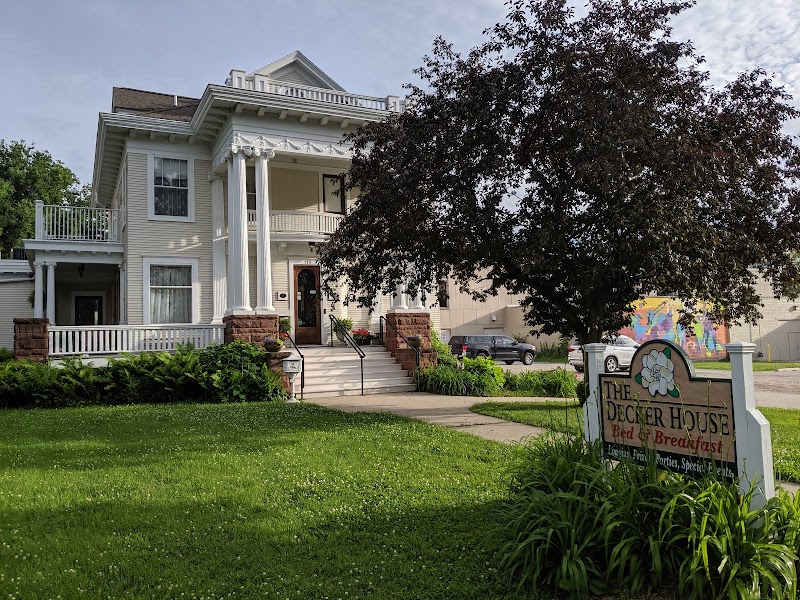 Decker House Hotel in Mason City, Iowa, United States