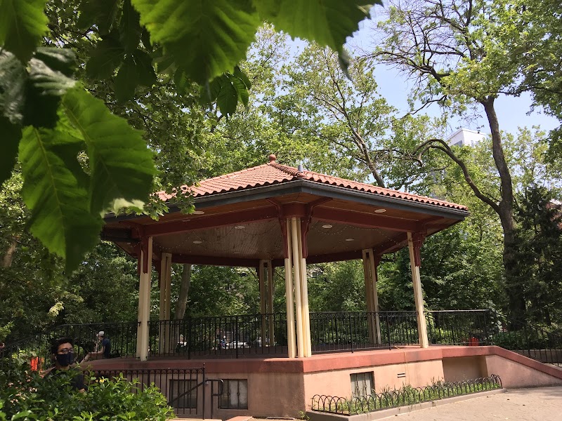 Deedee’s Brownstone Van Vorst Park in Jersey City, New Jersey, United States