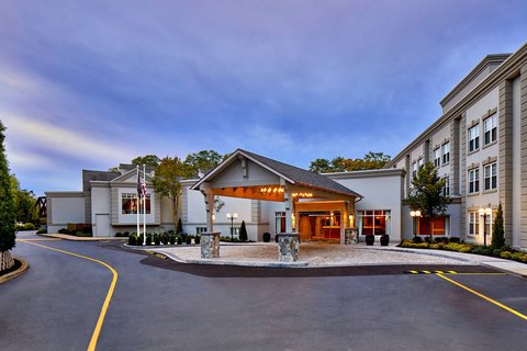 Del Monte Lodge, A Renaissance Hotel & Spa in Fairport, New York, United States