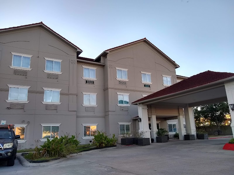 Deluxe 6 Inn & Suites in Brownsville, Texas, United States