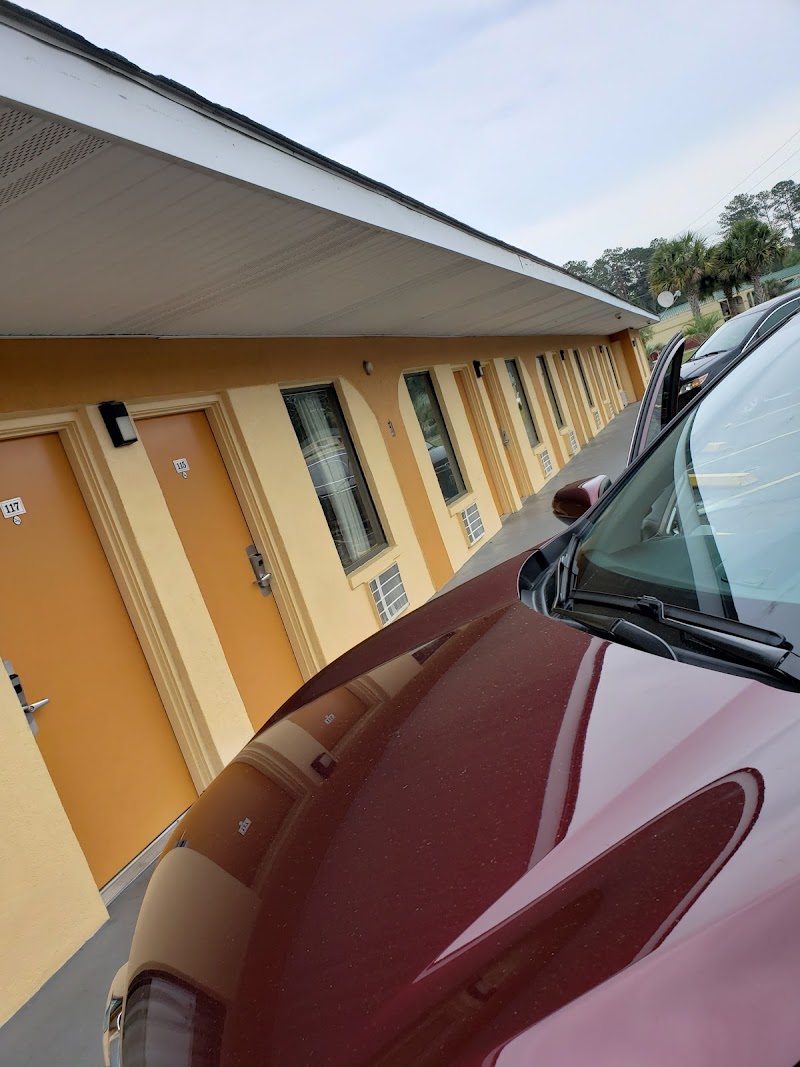 Deluxe Inn Hardeeville in Hardeeville, South Carolina, United States