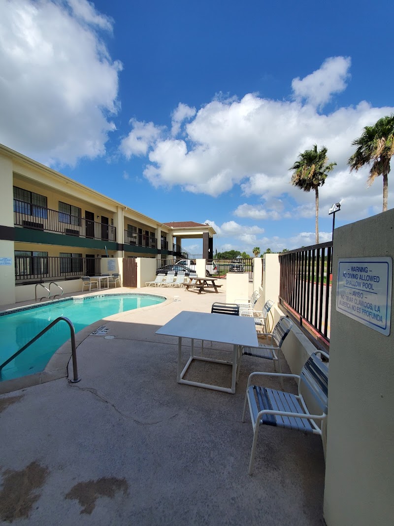 Deluxe Inn & Suites Raymondville in Raymondville, Texas, United States