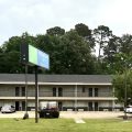 Diboll Inn & Suites