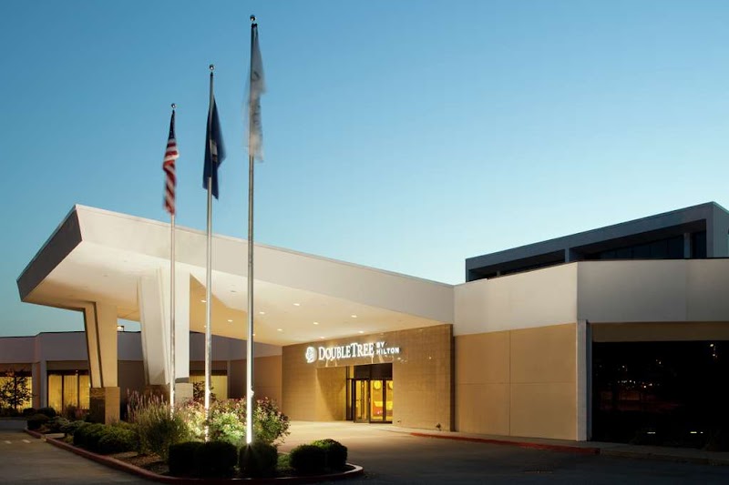 DoubleTree by Hilton Cincinnati Airport in Hebron, Kentucky, United States