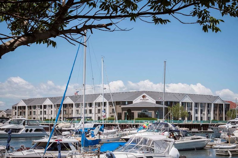 DoubleTree by Hilton Racine Harbourwalk in Mount Pleasant, Wisconsin, United States