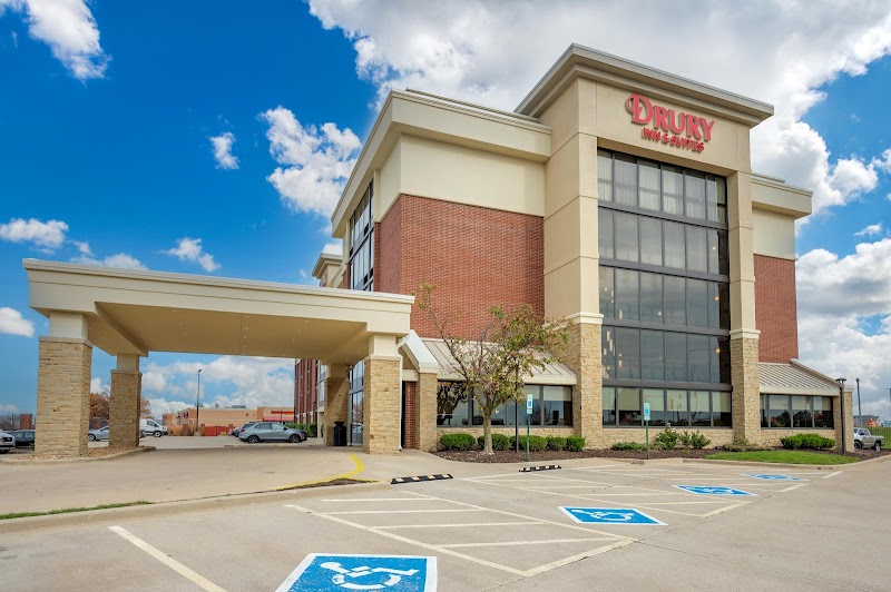 Drury Inn & Suites Champaign in Champaign, Illinois, United States