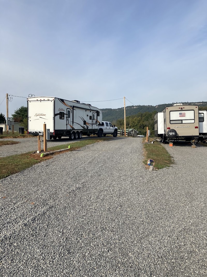 Dunlap RV Hideaway in Dunlap, Tennessee, United States