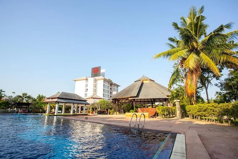 Eastiny Resort & Spa in Ban Nong Prue, Thailand