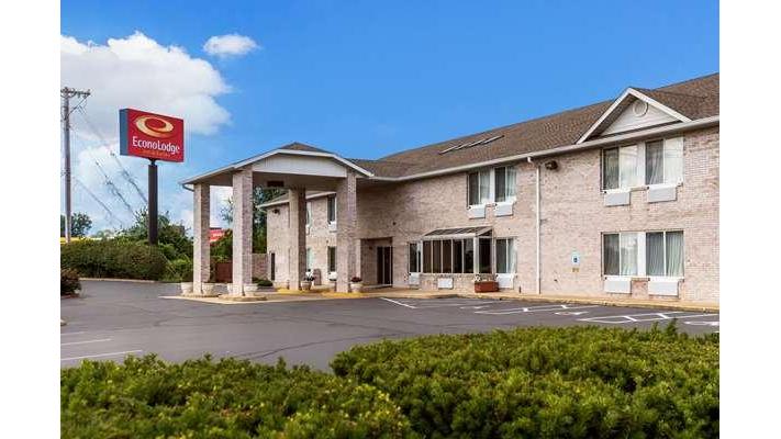 Econo Lodge Inn & Suites in Fairview Heights, Illinois, United States