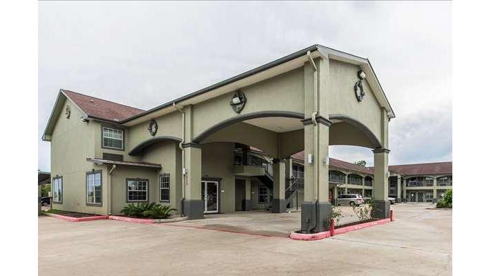 Econo Lodge Inn & Suites Bridge City in Bridge City, Texas, United States