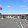 Econo Lodge Inn & Suites Central