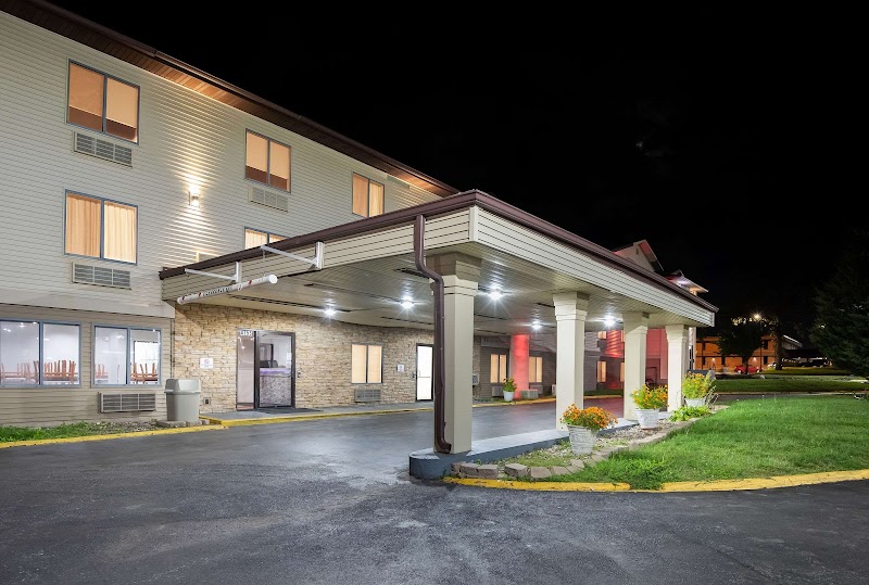 Econo Lodge Inn & Suites Des Moines - Merle Hay Rd in Des Moines, Iowa, United States