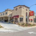 Econo Lodge Inn & Suites Fallbrook