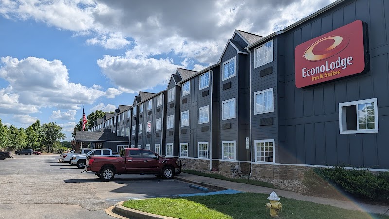 Econo Lodge Inn & Suites Greenville in Greenville, South Carolina, United States
