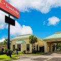 Econo Lodge Inn & Suites Gulfport