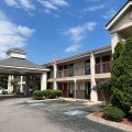 Econo Lodge Inn & Suites Murfreesboro