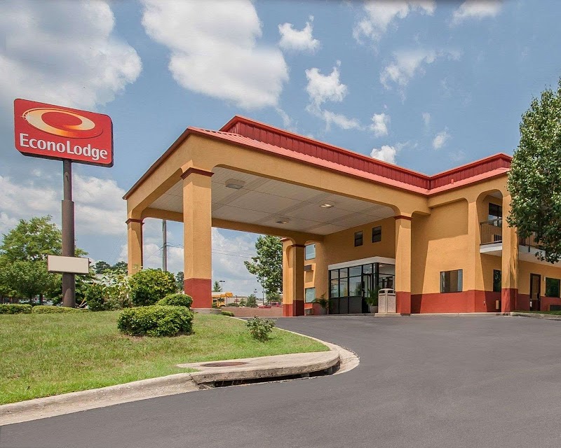 Econo Lodge Inn & Suites Northport in Northport, Alabama, United States