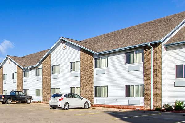 Econo Lodge & Suites in Pekin, Illinois, United States