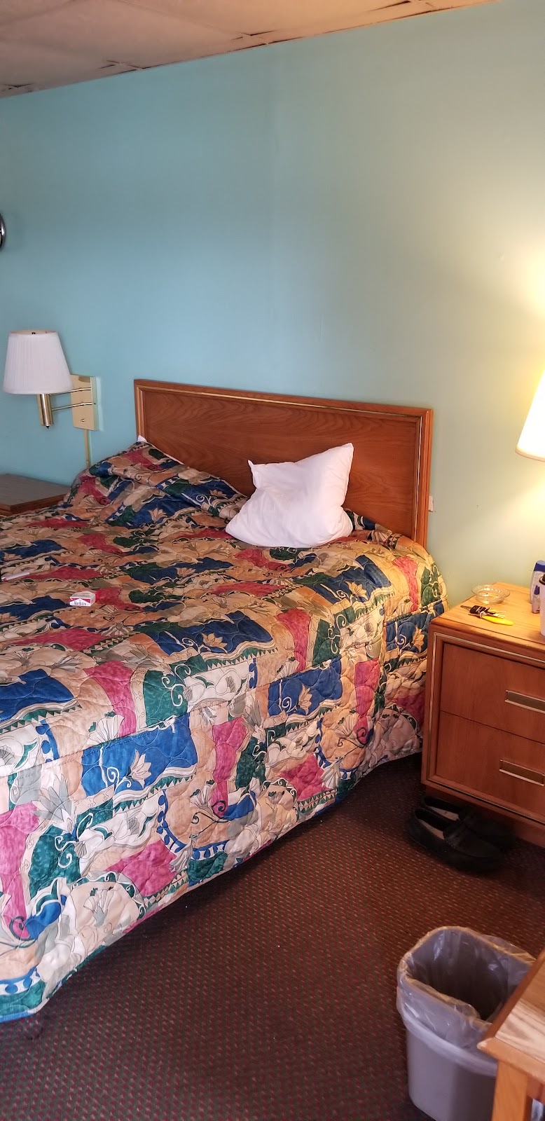 Economy Inn & Suites in Granite City, Illinois, United States