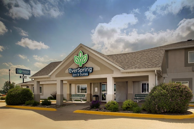 EverSpring Inn & Suites in Oskaloosa, Iowa, United States