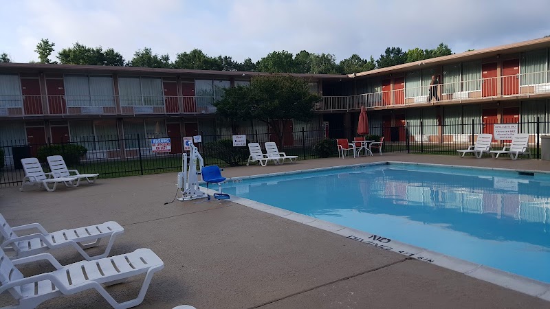 Express Inn & Suites in Palestine, Texas, United States