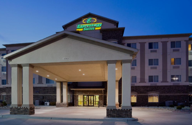 Expressway Suites of Fargo in Fargo, North Dakota, United States