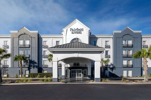 Fairfield Inn & Suites by Marriott Charleston North/Ashley Phosphate in North Charleston, South Carolina, United States