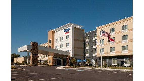 Fairfield Inn & Suites by Marriott Fayetteville North in Fayetteville, North Carolina, United States