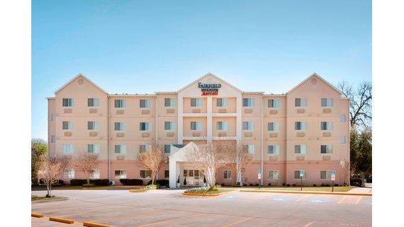 Fairfield Inn & Suites by Marriott Fort Worth University Drive in Fort Worth, Texas, United States