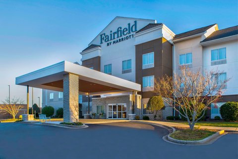 Fairfield Inn & Suites by Marriott Greenwood in Greenwood, South Carolina, United States