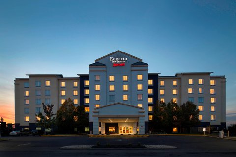 Fairfield Inn & Suites by Marriott Newark Liberty International Airport in Newark, New Jersey, United States
