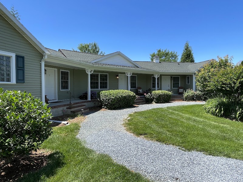 Fallston lacks any hotels or B&Bs within its limits. in Fallston, Maryland, United States