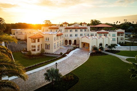 Fenway Hotel in Dunedin, Florida, United States