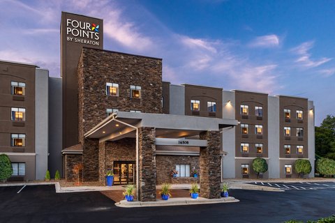 Four Points by Sheraton Charlotte - Lake Norman in Huntersville, North Carolina, United States