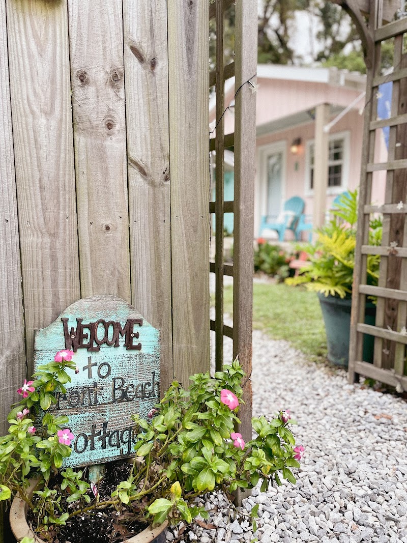 Front Beach Cottages in Ocean Springs, Mississippi, United States