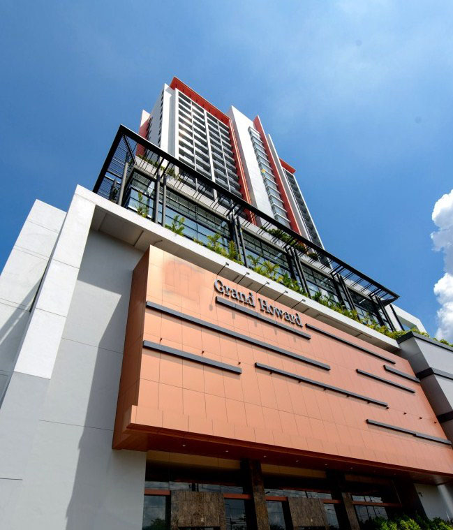 Grand Howard Hotel in Chong Nonsi, Thailand