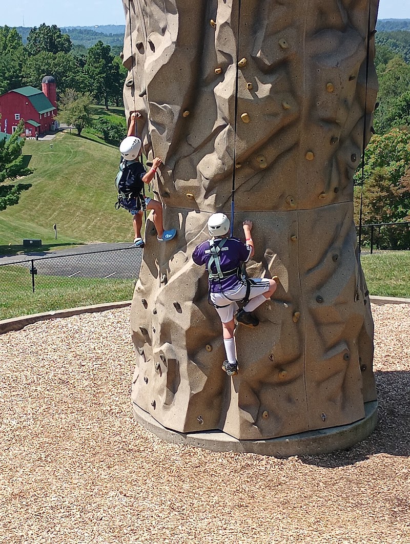 Grand Vue Park Cabins in Moundsville, West Virginia, United States