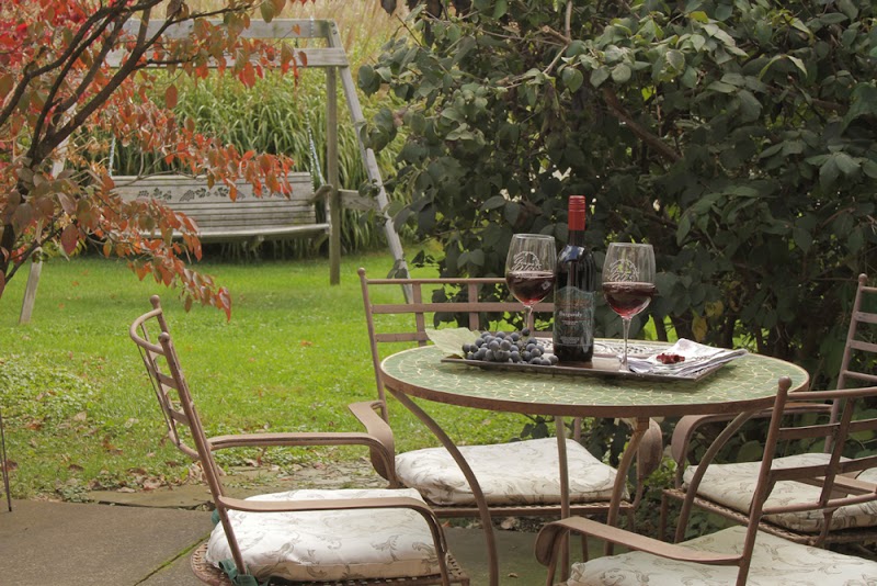 Grape Arbor Bed and Breakfast in Erie, Pennsylvania, United States