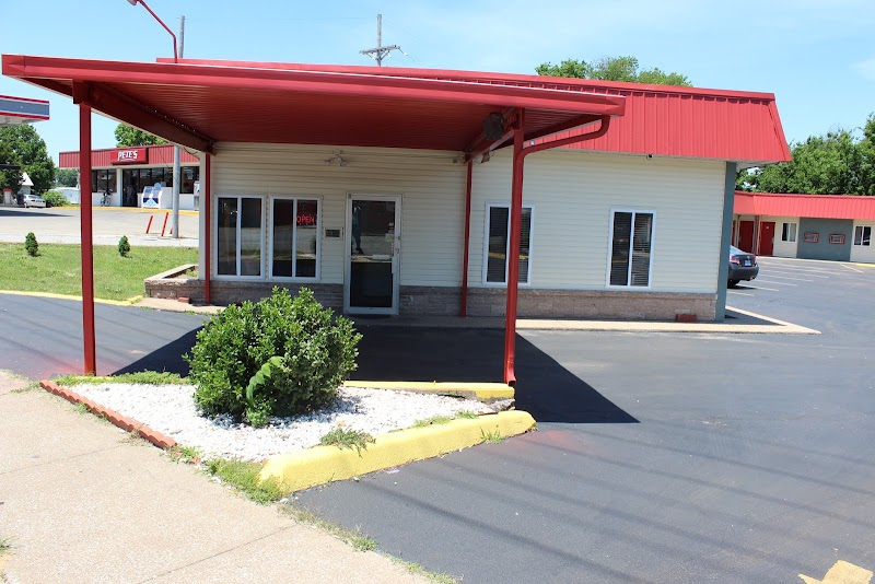Guest House Motel in Carthage, Missouri, United States