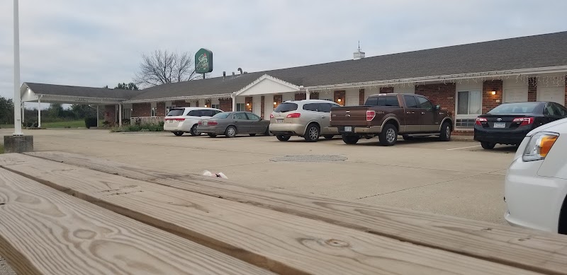 GuestHouse Acorn Inn in Cameron, Missouri, United States